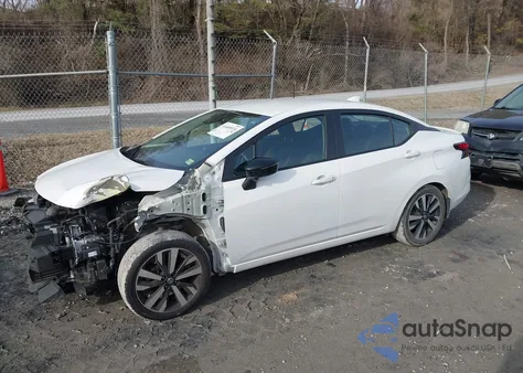 2022 Nissan Versa 1.6 Sr Xtronic Cvt z USA, uszkodzony, nr VIN 3N1CN8FV6NL854066
